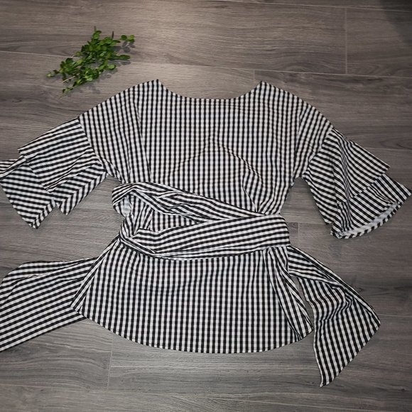 NWT New York & Company size S Gingham Wrap Tie Blouse Top Flare 3/4 sleeve - Picture 4 of 4